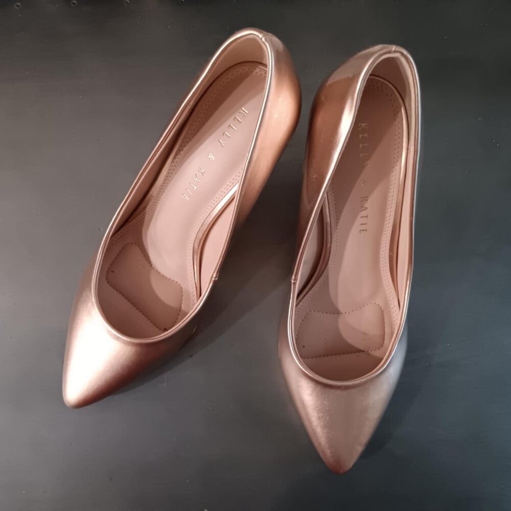 KELLY KATIE heels rose gold patent leather shoes - 7.5
